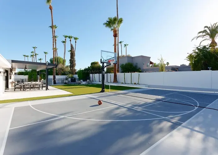 D&g Retreat-resort Style Backyard-north Scottsdale Holiday home